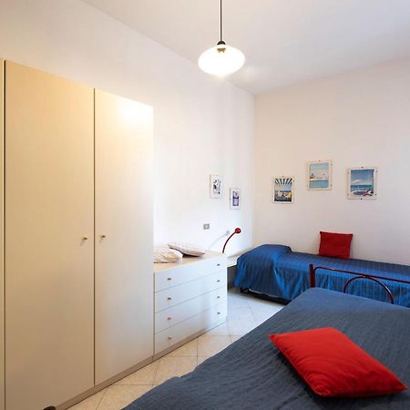 Ferienwohnung Trilocale Mazzini Con 2 Balconi Varraze Exterior foto